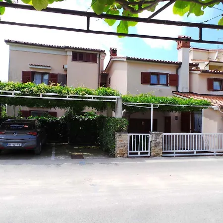 16 Apartment Medulin